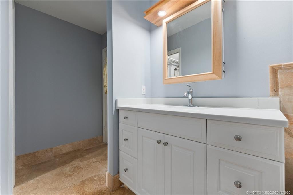 Stuart, Florida, 34996, United States, 4 Bedrooms Bedrooms, ,3 BathroomsBathrooms,Residential,Active,1984658