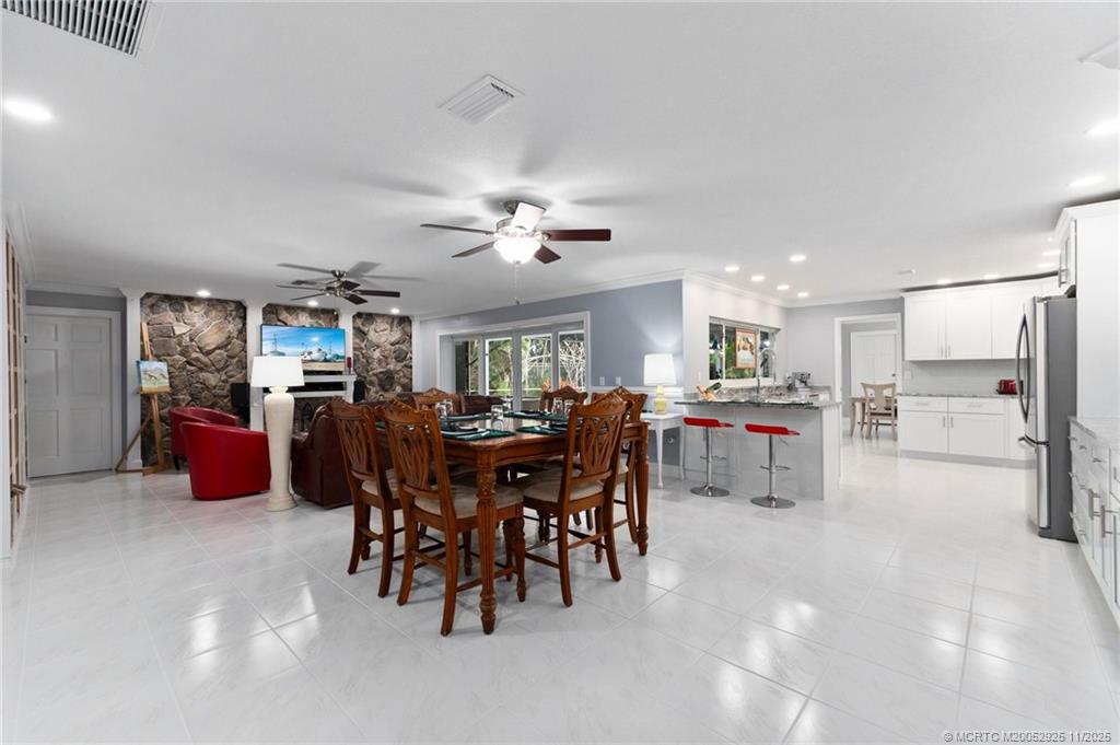 Stuart, Florida, 34996, United States, 4 Bedrooms Bedrooms, ,3 BathroomsBathrooms,Residential,Active,1984658