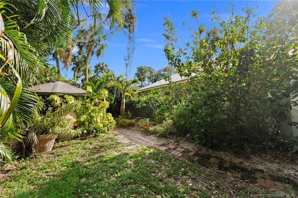 Stuart, Florida, 34996, United States, 4 Bedrooms Bedrooms, ,3 BathroomsBathrooms,Residential,Active,1984658