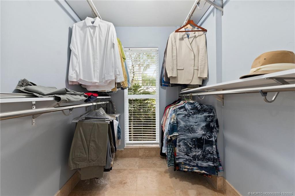 Stuart, Florida, 34996, United States, 4 Bedrooms Bedrooms, ,3 BathroomsBathrooms,Residential,Active,1984658