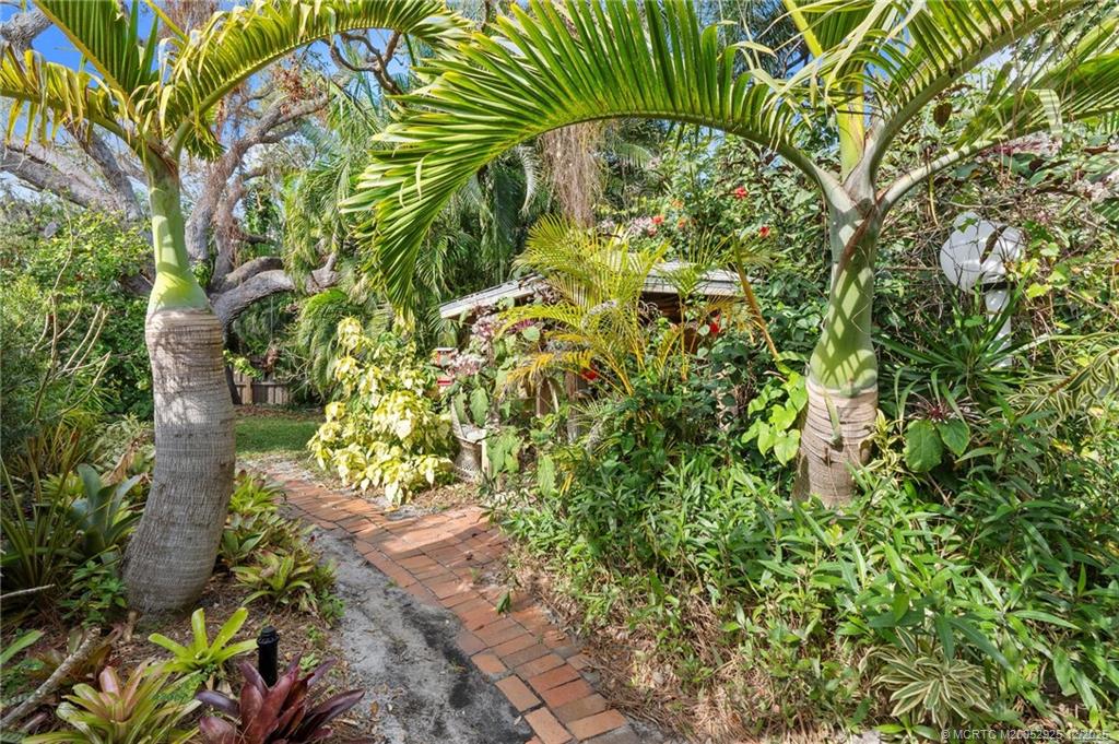 Stuart, Florida, 34996, United States, 4 Bedrooms Bedrooms, ,3 BathroomsBathrooms,Residential,Active,1984658