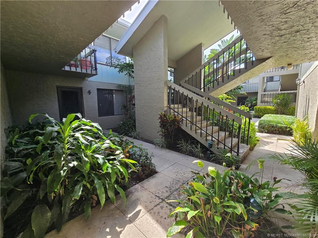 Photo of 800 NW Fork Road #9-5, Stuart, FL 34994 (MLS # M20048980)