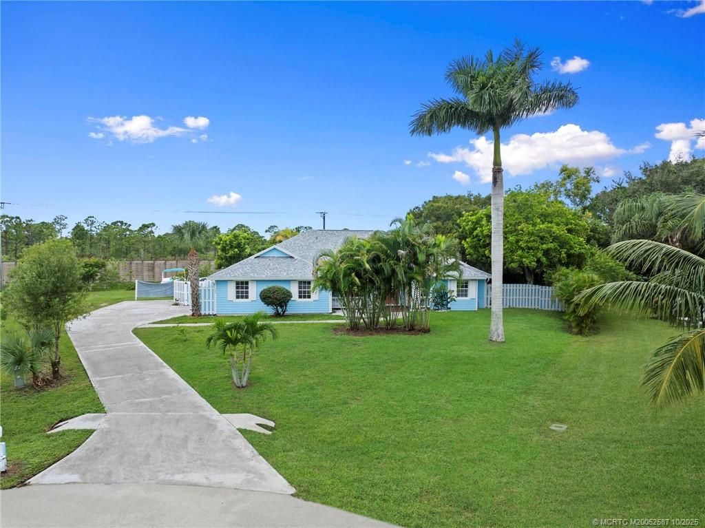 Photo of 146 NE Blueberry Terrace, Jensen Beach, FL 34957 (MLS # M20052587)