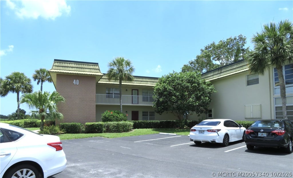 Photo of 40 Vista Gardens Trail #204, Vero Beach, FL 32962 (MLS # M20057340)