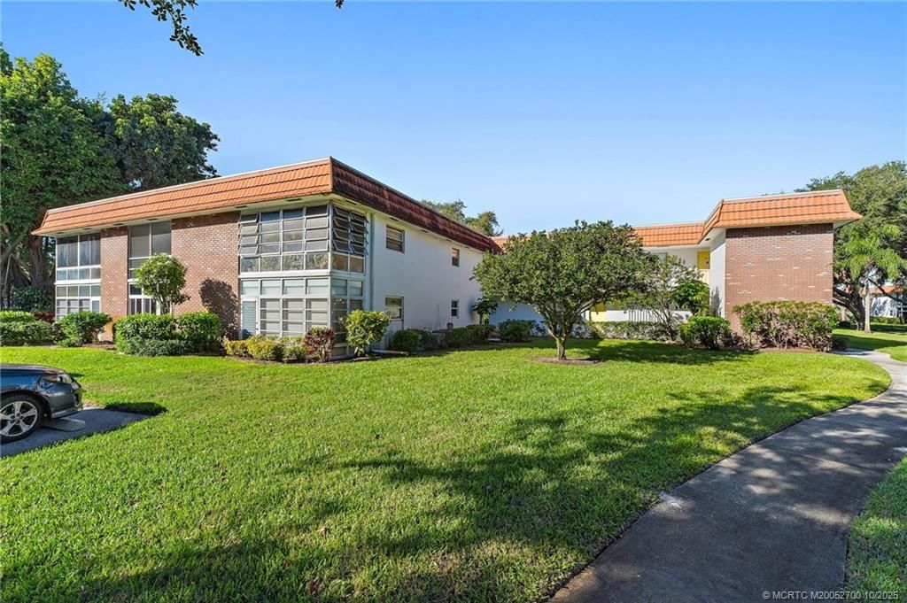 Photo of 1225 NW 21st Street #Bldg 26 Unit 6-2608, Stuart, FL 34994 (MLS # M20052700)