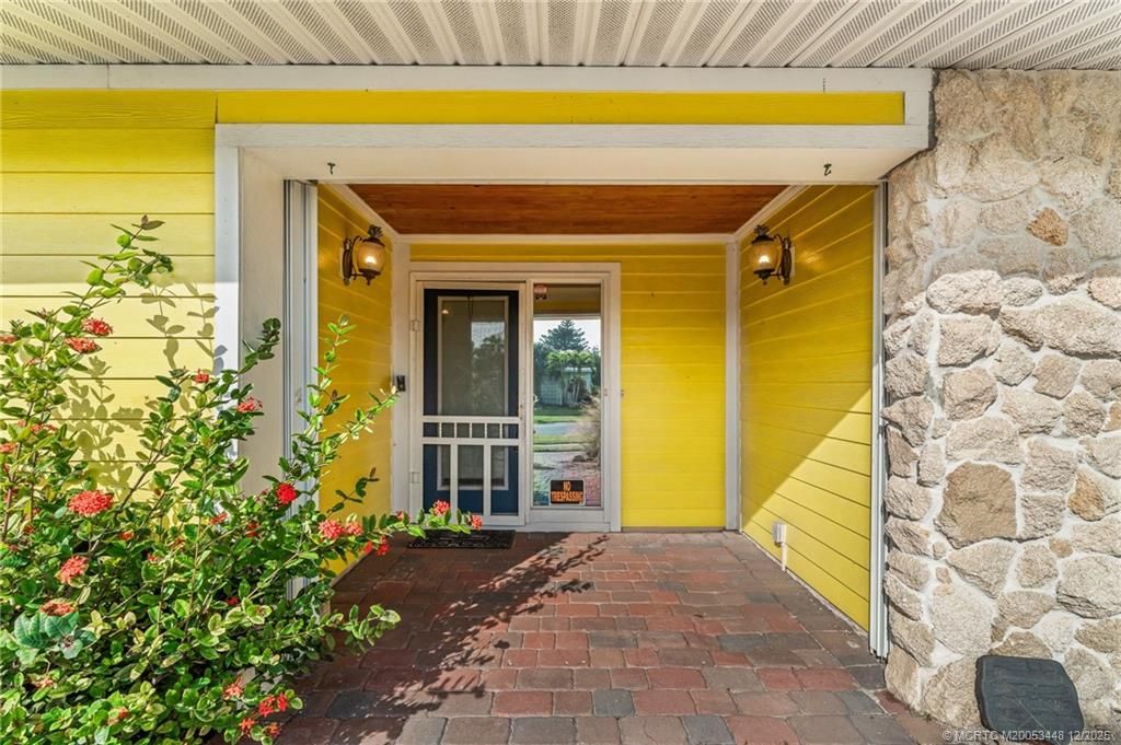 Photo of 1425 SE San Sovina Terrace, Port Saint Lucie, FL 34952 (MLS # M20053448)