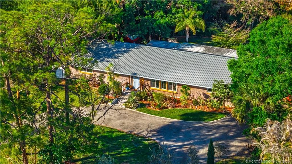 Photo of 1776 NW Palmetto Court, Stuart, FL 34994 (MLS # M20054946)