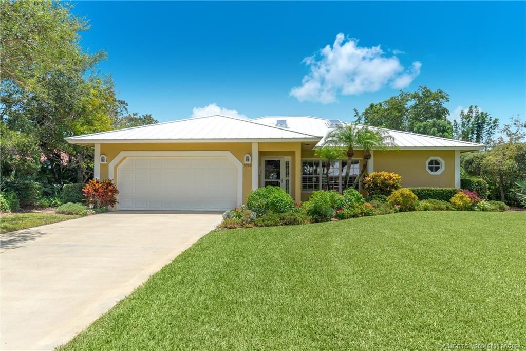 Photo of 5358 SE Running Oak Circle, Stuart, FL 34997 (MLS # M20046288)
