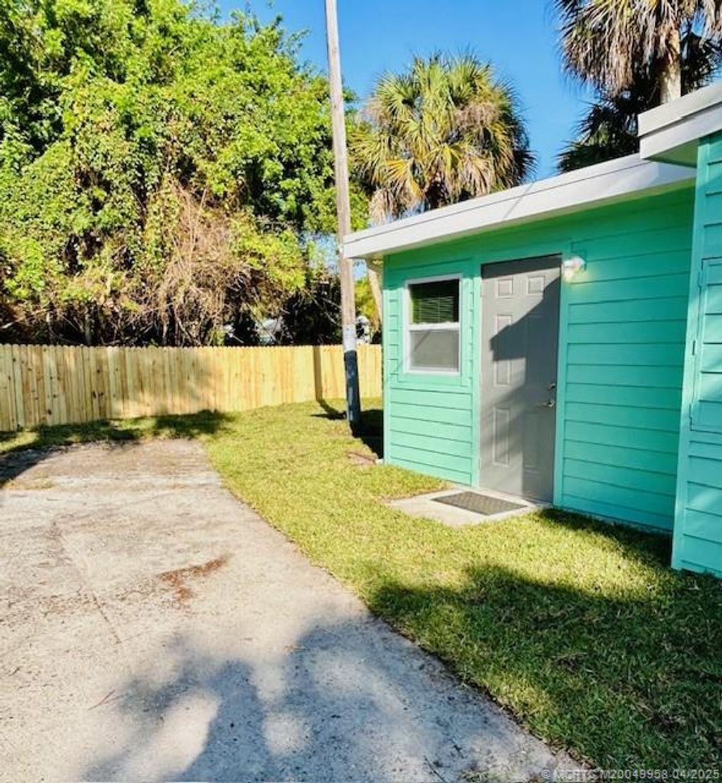 Photo of 4160 NE Indian River Drive #B, Jensen Beach, FL 34957 (MLS # M20049958)