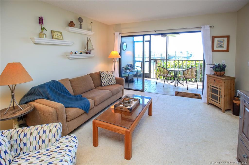 Stuart, Florida 34996, United States, 2 Bedrooms Bedrooms, ,2 BathroomsBathrooms,Residential,Active,250956