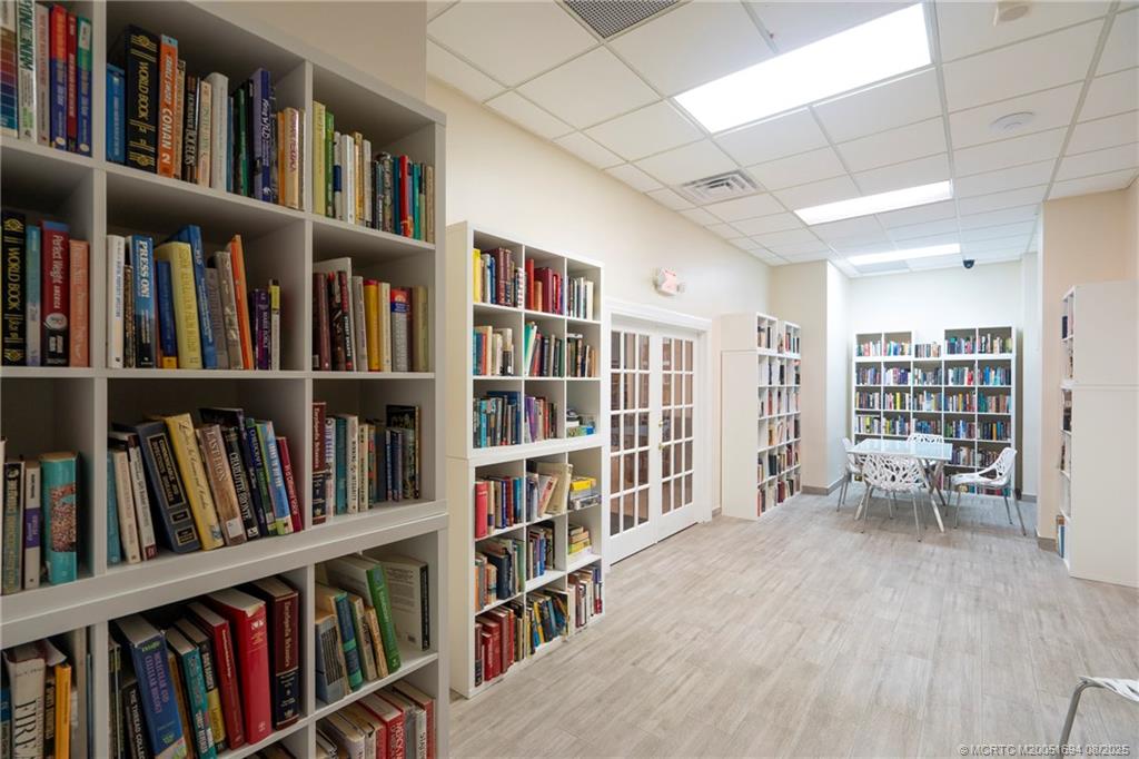 Hollywood, Florida 33019, United States, 1 Bedroom Bedrooms, ,2 BathroomsBathrooms,Residential,Active,188553