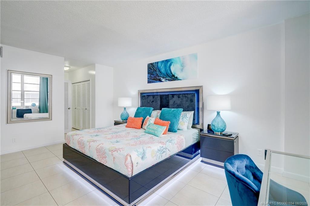 Hollywood, Florida 33019, United States, 1 Bedroom Bedrooms, ,2 BathroomsBathrooms,Residential,Active,188553