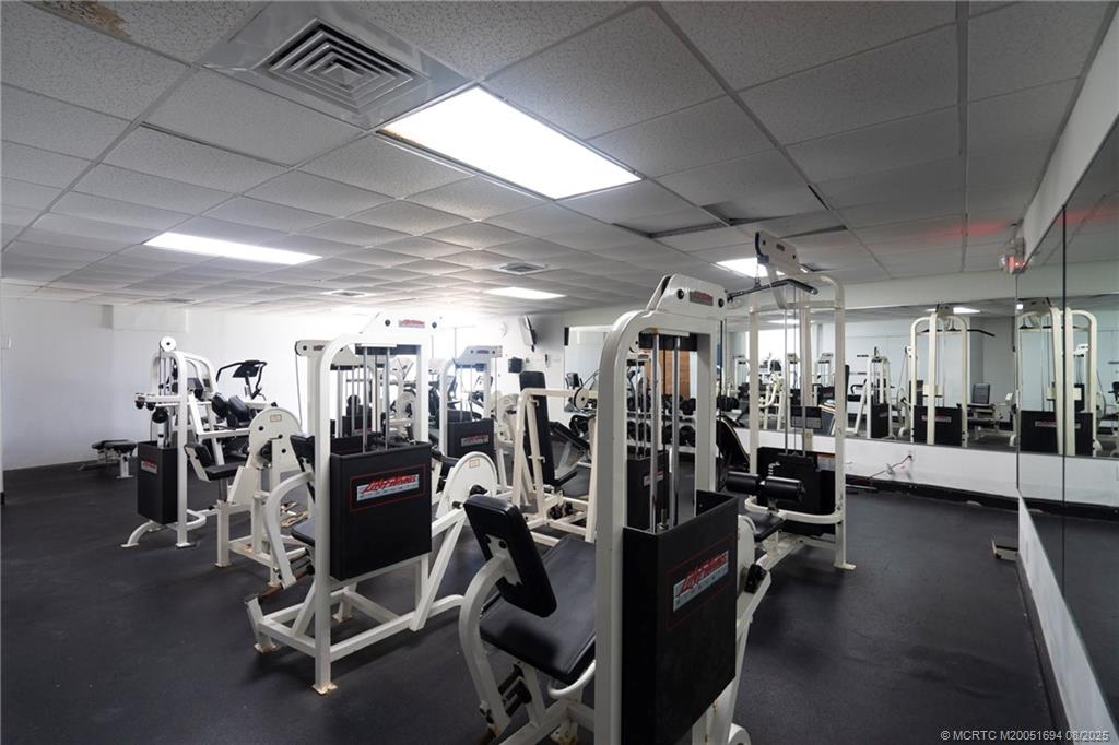 Hollywood, Florida 33019, United States, 1 Bedroom Bedrooms, ,2 BathroomsBathrooms,Residential,Active,188553