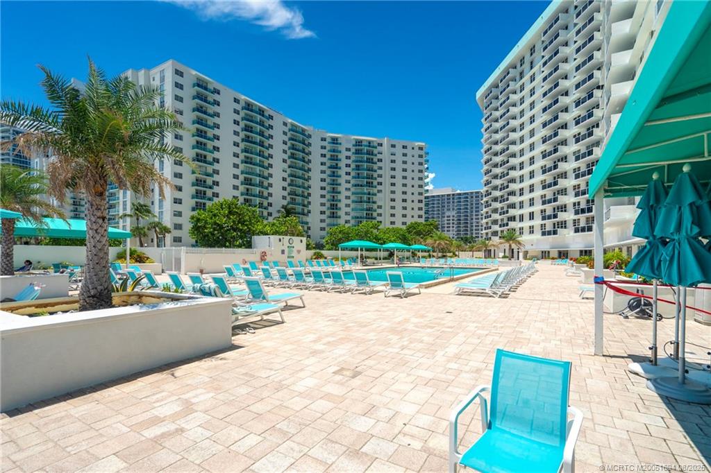 Hollywood, Florida 33019, United States, 1 Bedroom Bedrooms, ,2 BathroomsBathrooms,Residential,Active,188553