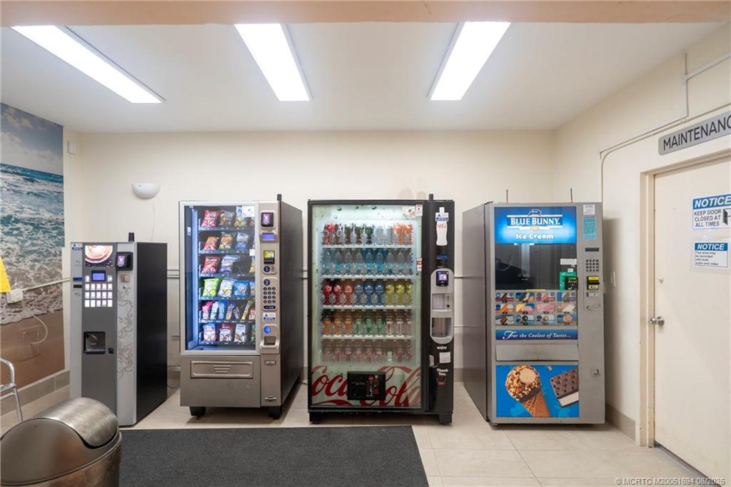 Hollywood, Florida 33019, United States, 1 Bedroom Bedrooms, ,2 BathroomsBathrooms,Residential,Active,188553