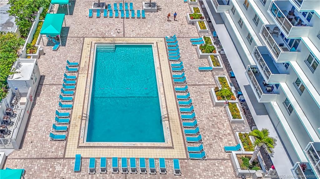 Hollywood, Florida 33019, United States, 1 Bedroom Bedrooms, ,2 BathroomsBathrooms,Residential,Active,188553