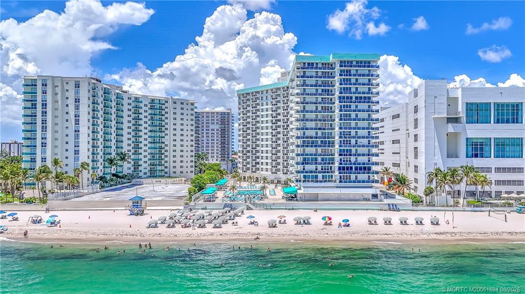 Hollywood, Florida 33019, United States, 1 Bedroom Bedrooms, ,2 BathroomsBathrooms,Residential,Active,188553
