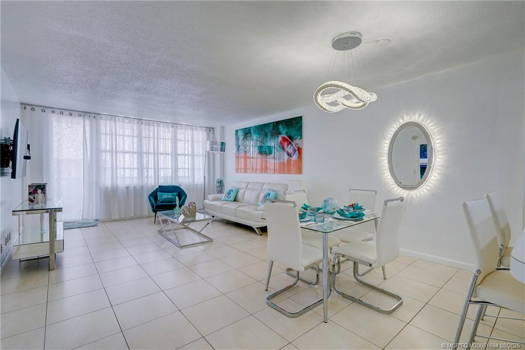 Hollywood, Florida 33019, United States, 1 Bedroom Bedrooms, ,2 BathroomsBathrooms,Residential,Active,188553