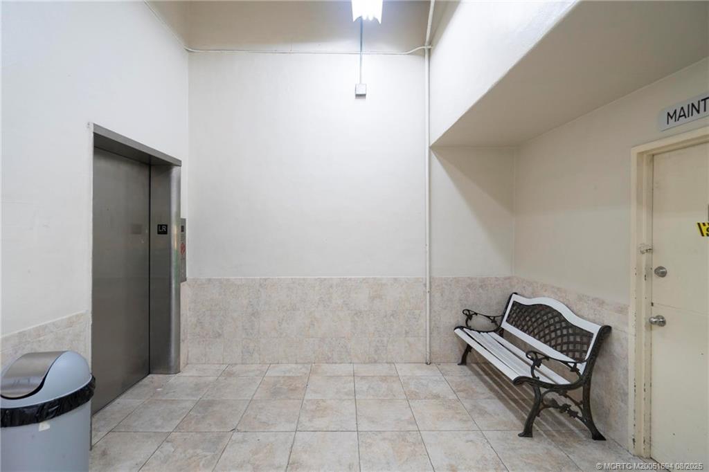 Hollywood, Florida 33019, United States, 1 Bedroom Bedrooms, ,2 BathroomsBathrooms,Residential,Active,188553