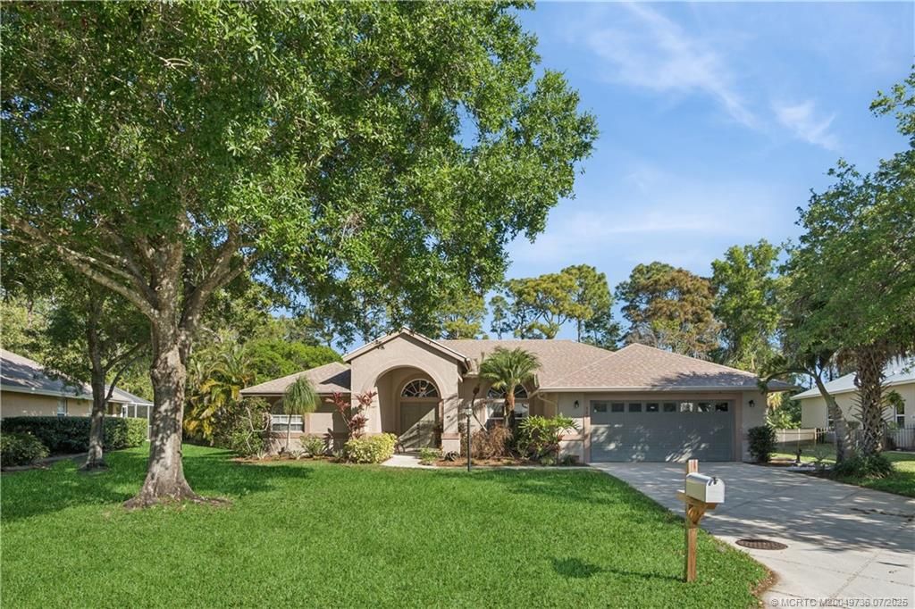 Photo of 582 SE Southwood Trail, Stuart, FL 34997 (MLS # M20049736)