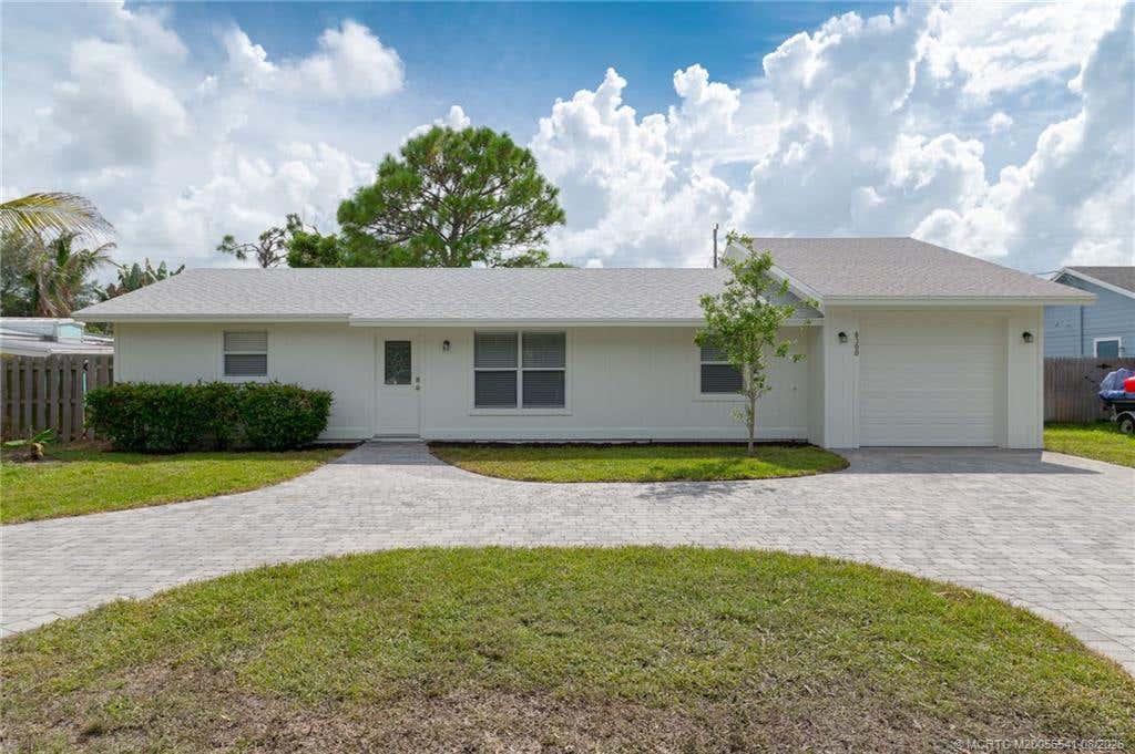 Photo of 8300 SE Camellia Drive, Hobe Sound, FL 33455 (MLS # M20056541)
