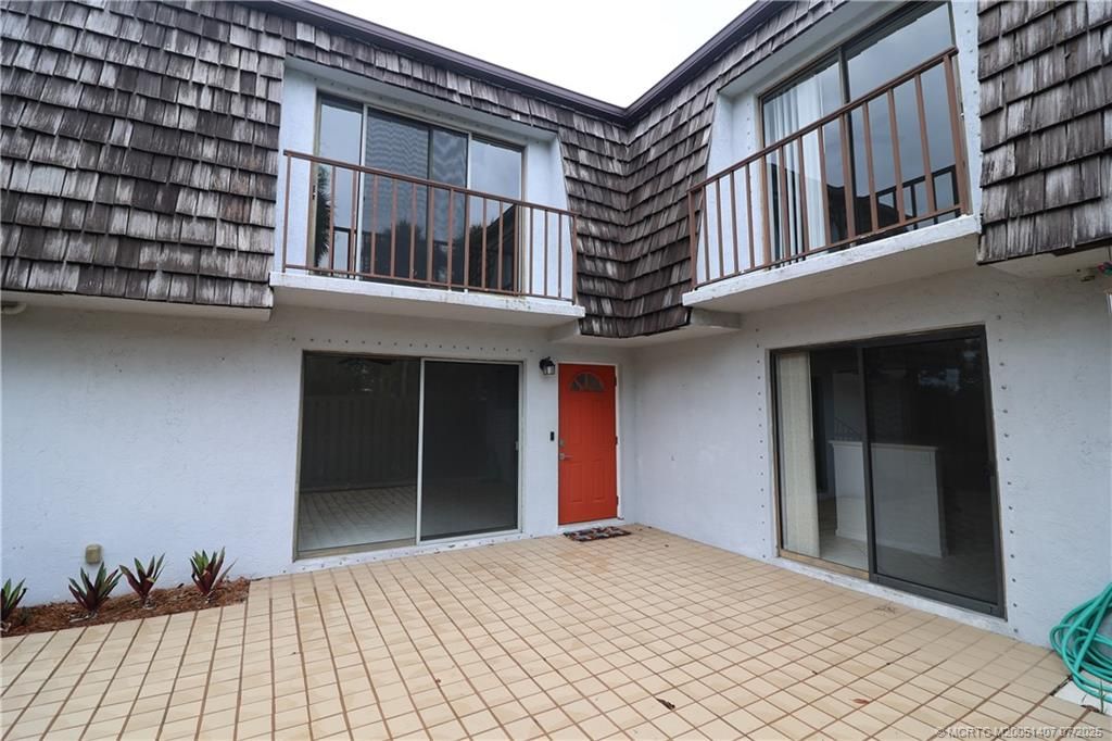 Photo of 746 NW 10th Terrace, Stuart, FL 34994 (MLS # M20051407)