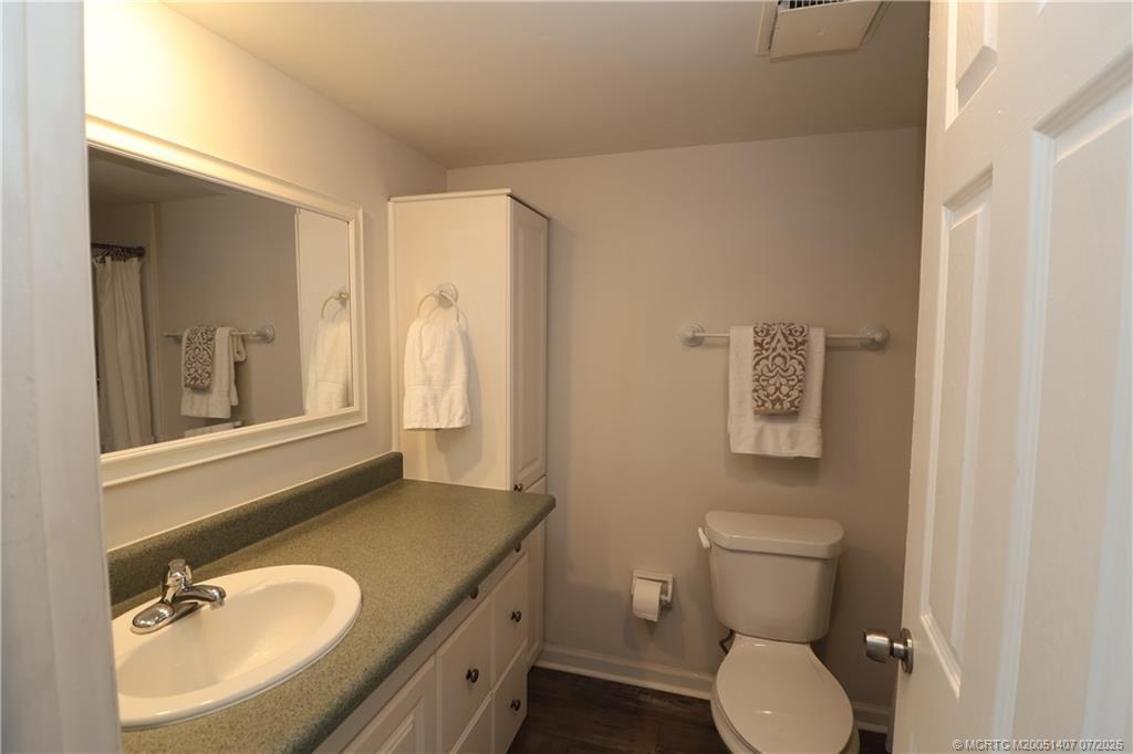 Stuart, Florida 34994, United States, 2 Bedrooms Bedrooms, ,3 BathroomsBathrooms,Residential,Active,170559