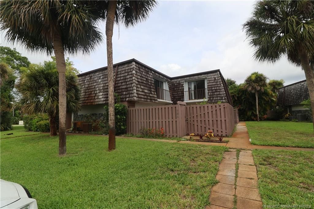 Photo of 746 NW 10th Terrace, Stuart, FL 34994 (MLS # M20051407)