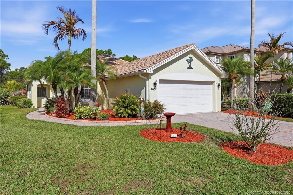 Photo of 3726 NW Deer Oak Drive, Jensen Beach, FL 34957 (MLS # M20054596)