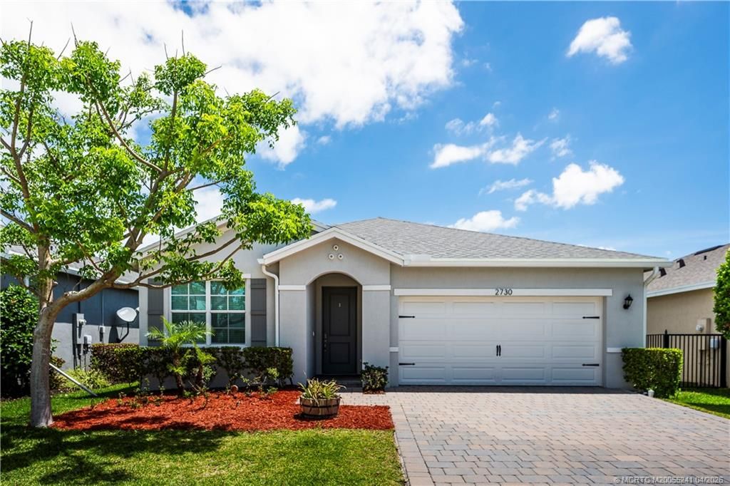 Photo of 2730 NE Breezeway Circle, Jensen Beach, FL 34957 (MLS # M20055241)