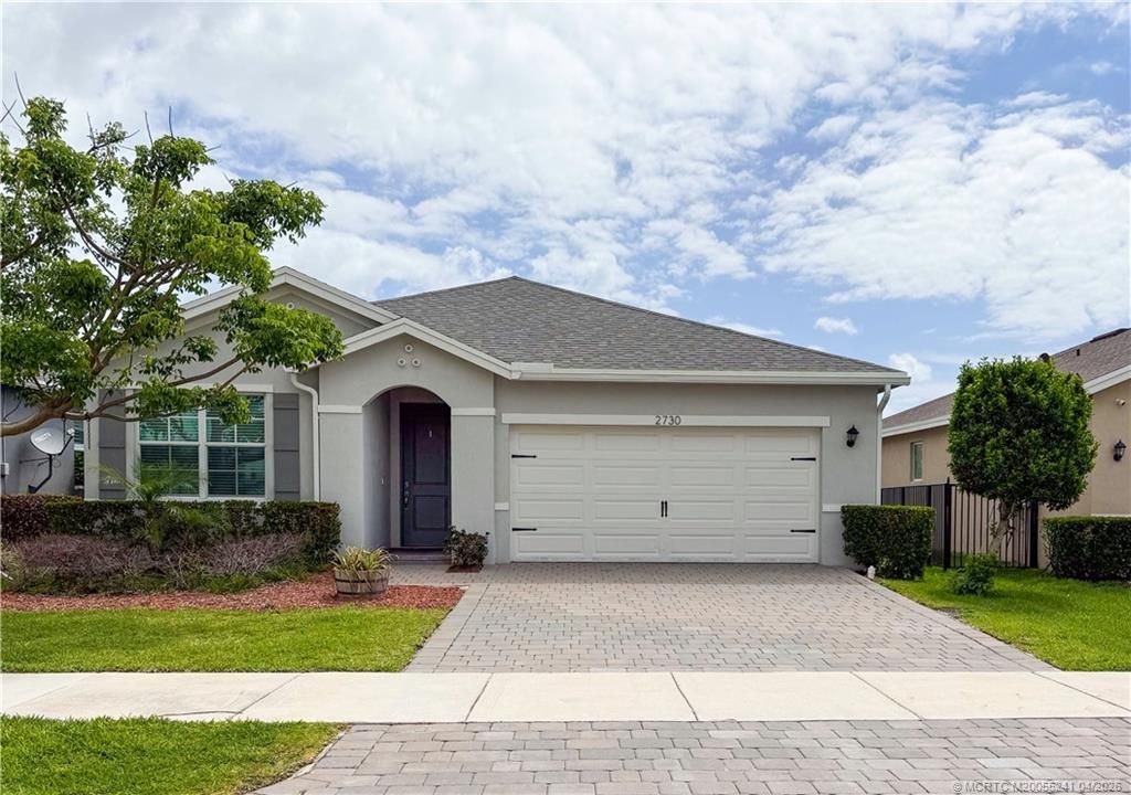 Photo of 2730 NE Breezeway Circle, Jensen Beach, FL 34957 (MLS # M20055241)
