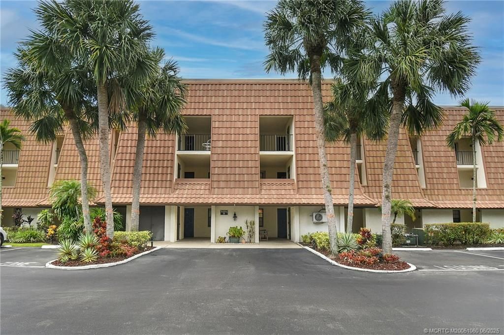 Photo of 3100 SE Pruitt Road #B105, Port Saint Lucie, FL 34952 (MLS # M20051060)