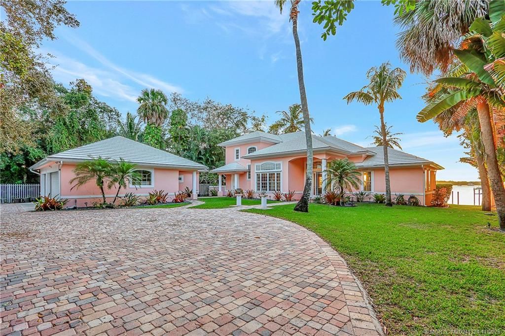 Photo of 900 SW Saint Lucie Crescent, Stuart, FL 34990 (MLS # M20041324)