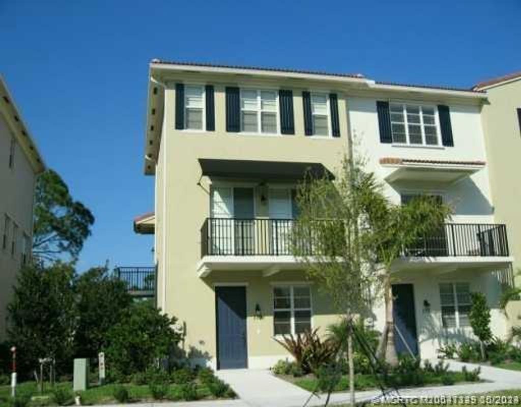 Photo of 119 Cat Rock Lane, Jupiter, FL 33458 (MLS # M20047329)