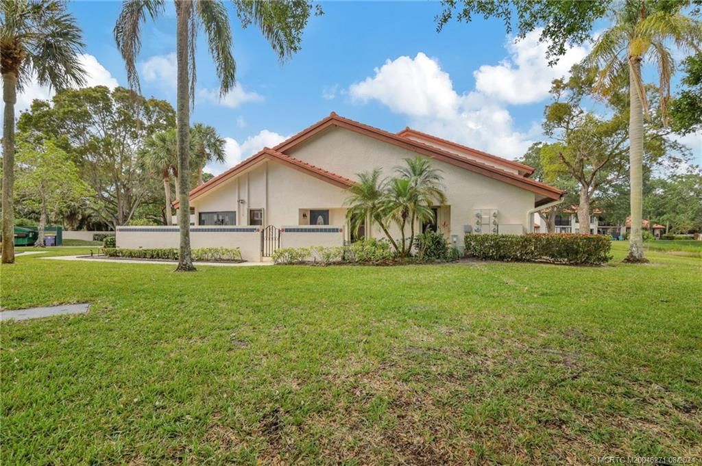 Photo of 6090 SE Martinique Drive #104, Stuart, FL 34997 (MLS # M20046271)