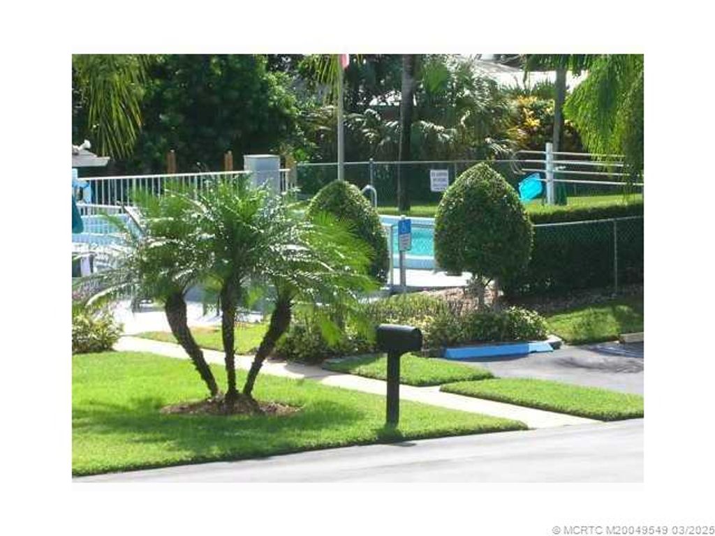 Photo of 2950 SE Ocean Boulevard #5-2, Stuart, FL 34996 (MLS # M20049549)