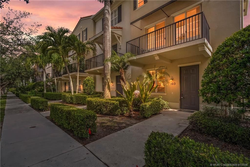 Photo of 103 Cat Rock Lane, Jupiter, FL 33458 (MLS # M20051605)