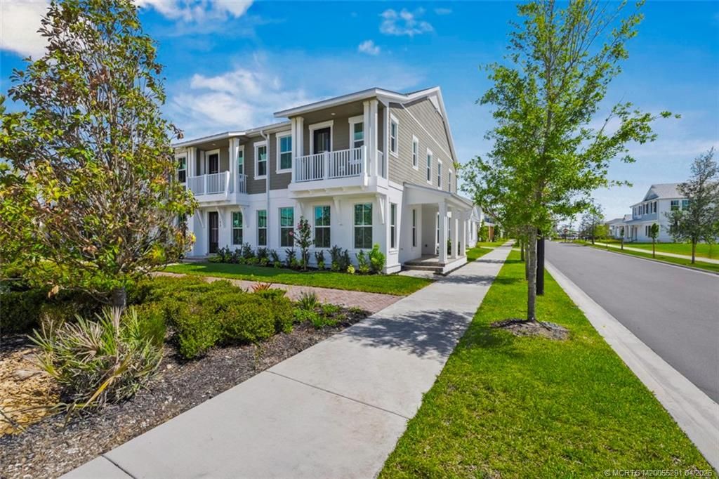 Photo of 824 SW Prairie Avenue, Palm City, FL 34990 (MLS # M20055291)