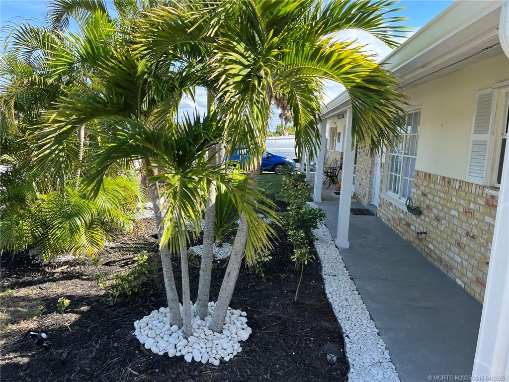 Jensen Beach, Florida 34957, United States, 2 Bedrooms Bedrooms, ,1 BathroomBathrooms,Residential,Active,102203