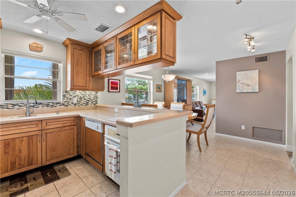 Photo of 2600 SE Ocean Boulevard #EE15, Stuart, FL 34996 (MLS # M20055644)