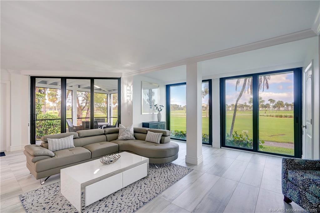 Stuart, Florida 34996, United States, 2 Bedrooms Bedrooms, ,2 BathroomsBathrooms,Residential,Active,100587