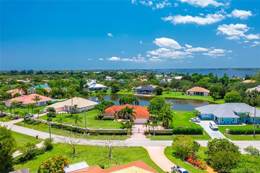 Photo of 2642 NW South Shore Road, Stuart, FL 34994 (MLS # M20039178)