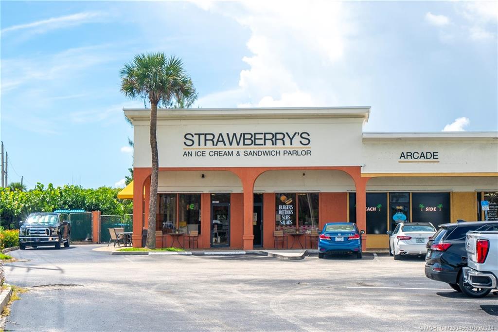 Jensen Beach, Florida 34957, United States, 2 Bedrooms Bedrooms, ,2 BathroomsBathrooms,Residential,Active,54718