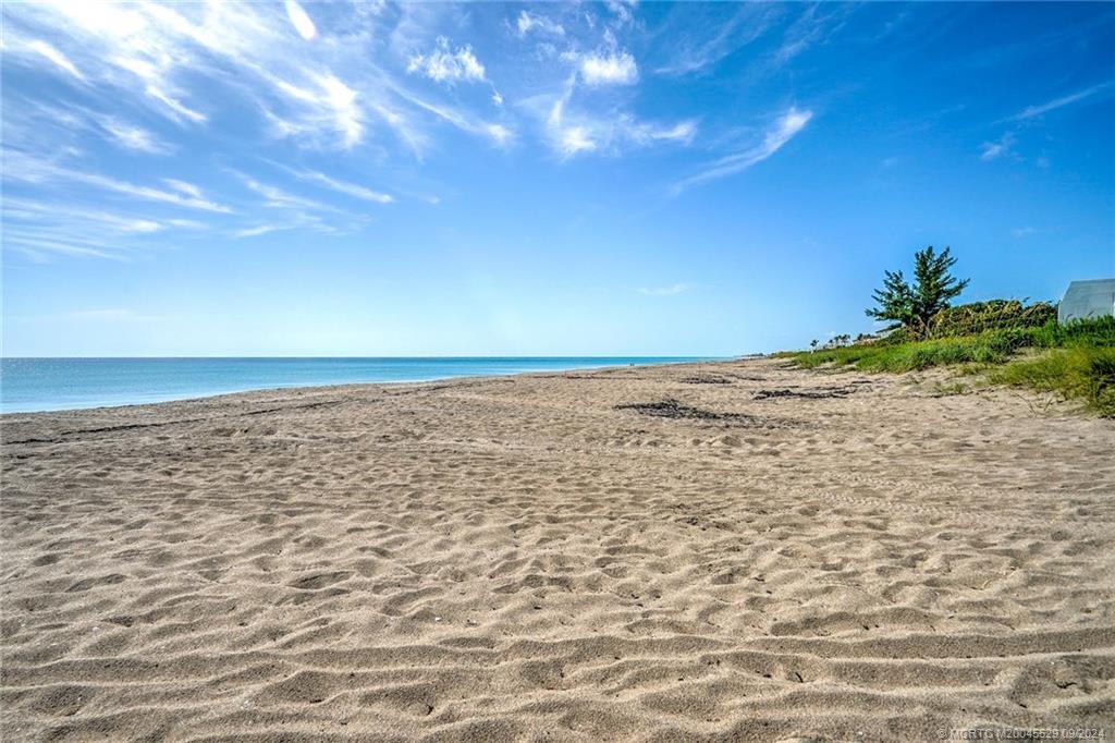 Jensen Beach, Florida 34957, United States, 2 Bedrooms Bedrooms, ,2 BathroomsBathrooms,Residential,Active,54718