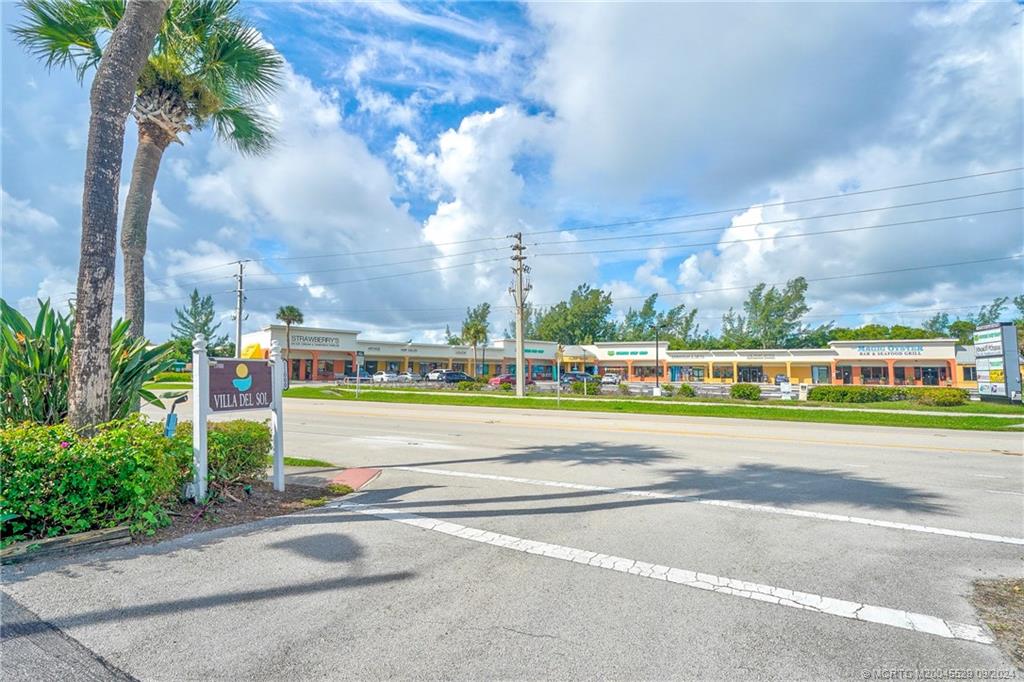 Jensen Beach, Florida 34957, United States, 2 Bedrooms Bedrooms, ,2 BathroomsBathrooms,Residential,Active,54718