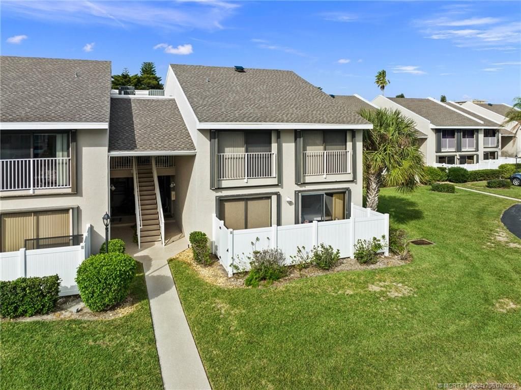 Photo of 3210 S Lakeview Circle #3206, Hutchinson Island, FL 34949 (MLS # M20042705)