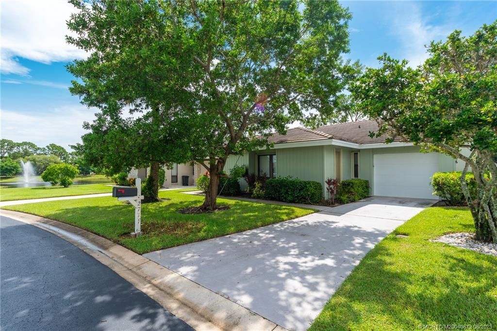 Photo of 2711 SW Egret Pond Circle, Palm City, FL 34990 (MLS # M20040672)