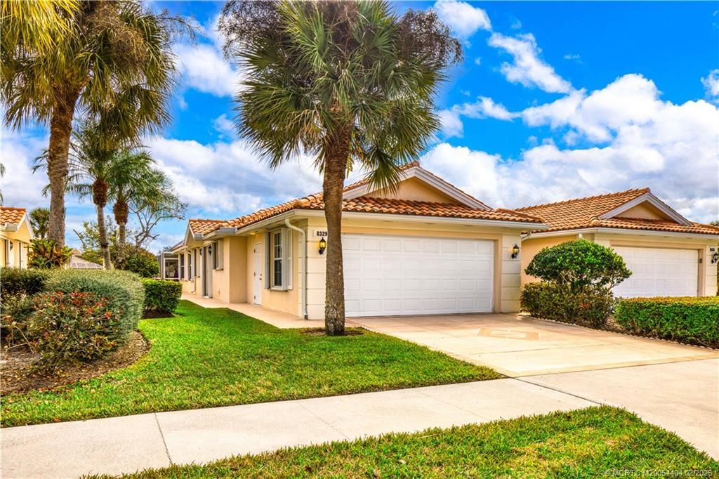 Photo of 8329 SE Double Tree Drive, Hobe Sound, FL 33455 (MLS # M20054404)