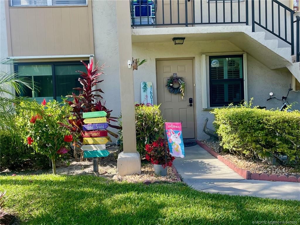 Photo of 3121 SE Aster Lane #1601, Stuart, FL 34994 (MLS # M20050110)