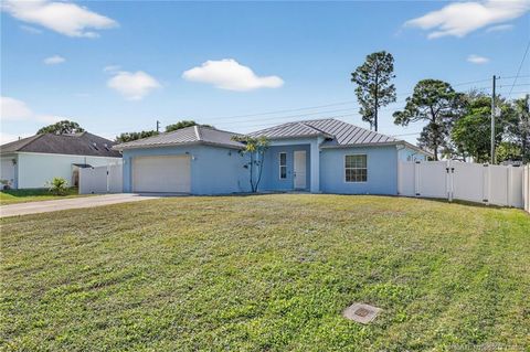 Photo of 1855 17th Avenue SW, Vero Beach, FL 32962 (MLS # M20053578)